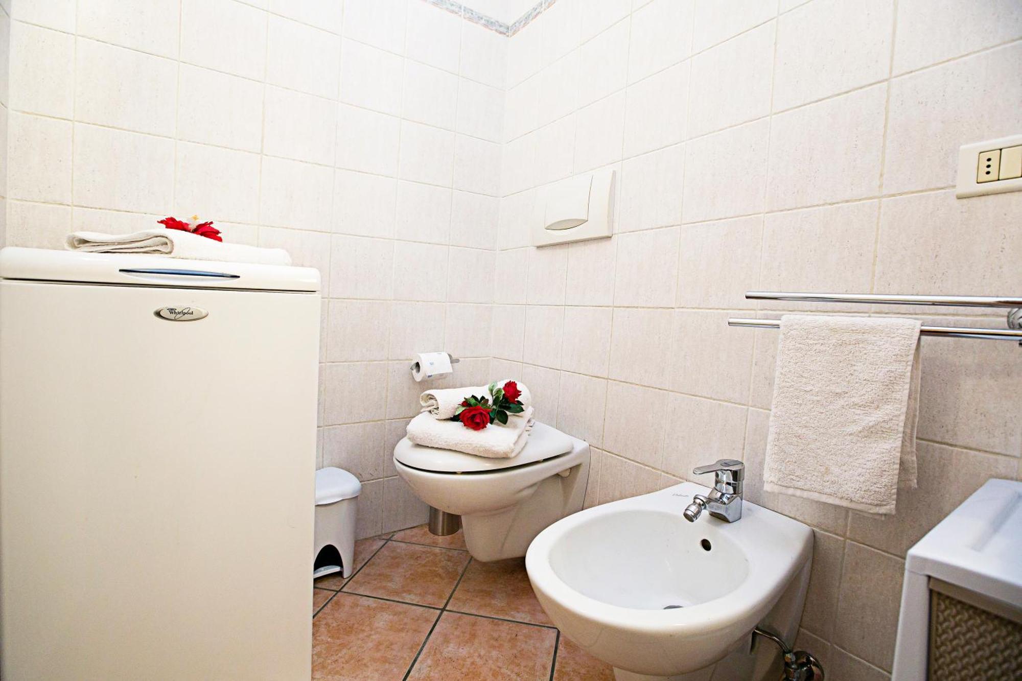 Appartamento Centro Storico Riva 2 - Happy Rentals Eksteriør billede